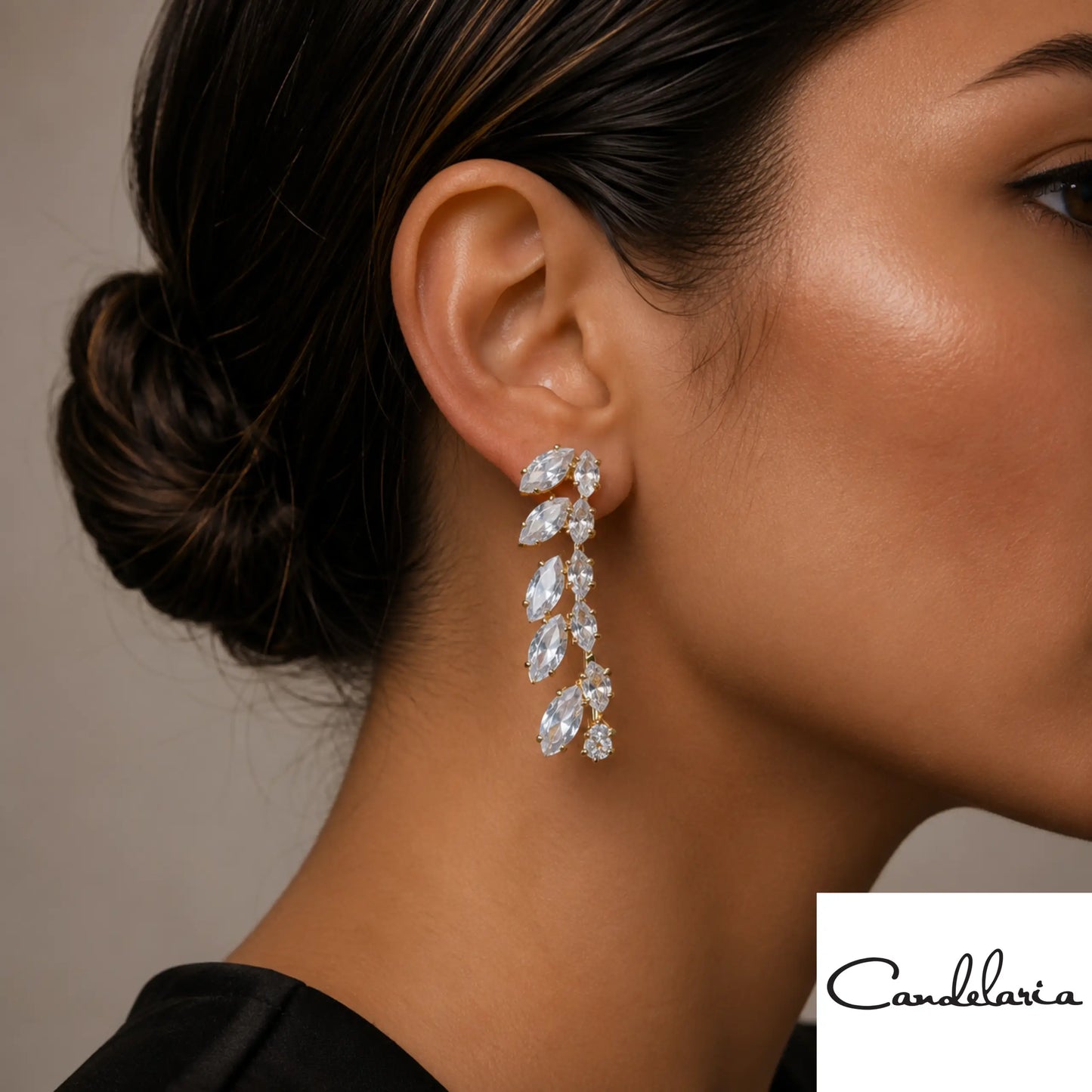 Aretes largos con piedras en forma de hoja - Plu: 1003