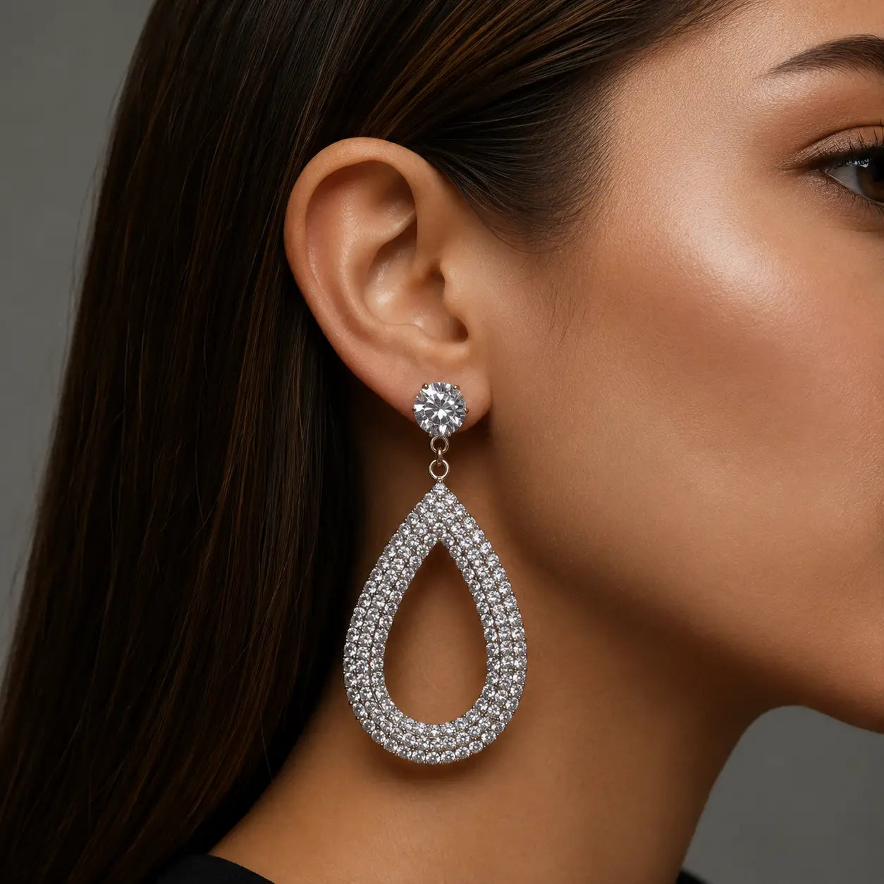 Aretes grandes de lágrima con cristales - Plu: 1003