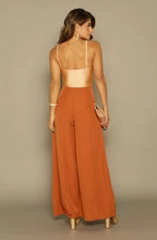 Cargar imagen en el visor de la galería, BLUSA ELEGANTE MUJER -  CHARM
