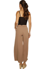 Cargar imagen en el visor de la galería, Body elegante mujer - Martina

