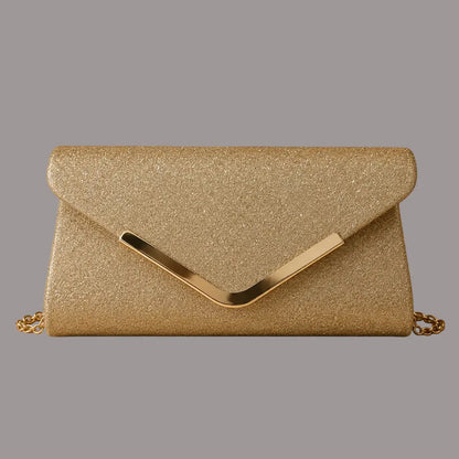 Bolso con cadena en tono oro para grado - Plu: 6201