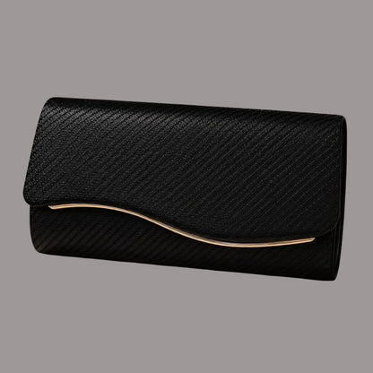 Bolso sobrio con reborde metálico para grado - Plu: 6201