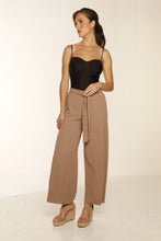 Cargar imagen en el visor de la galería, PANTALON ELEGANTE MUJER - JULÍA
