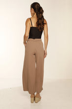Cargar imagen en el visor de la galería, PANTALON ELEGANTE MUJER - JULÍA
