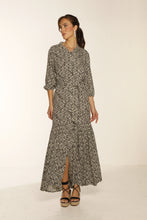 Cargar imagen en el visor de la galería, VESTIDO CASUAL MUJER - LUCIA
