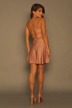 Cargar imagen en el visor de la galería, VESTIDO CORTO MUJER - OLIVIA
