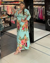 Cargar imagen en el visor de la galería, VESTIDO PLUS MUJER - ALANNA
