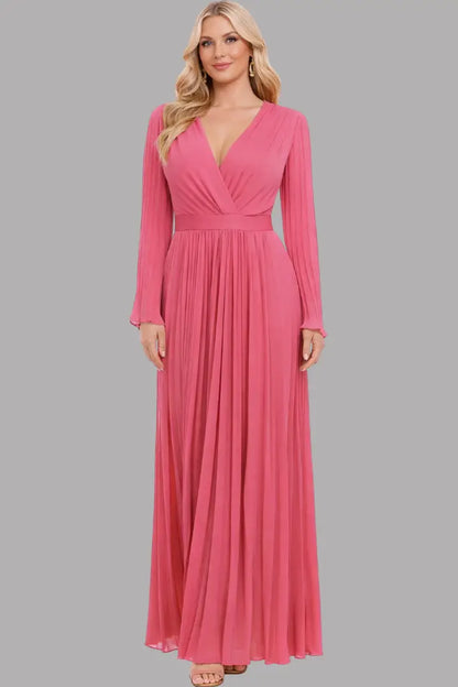 Vestido fucsia de gala con manga larga