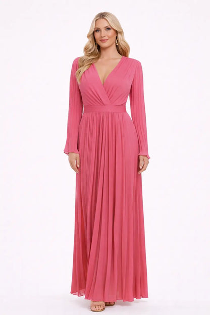 Vestido fucsia de gala con manga larga