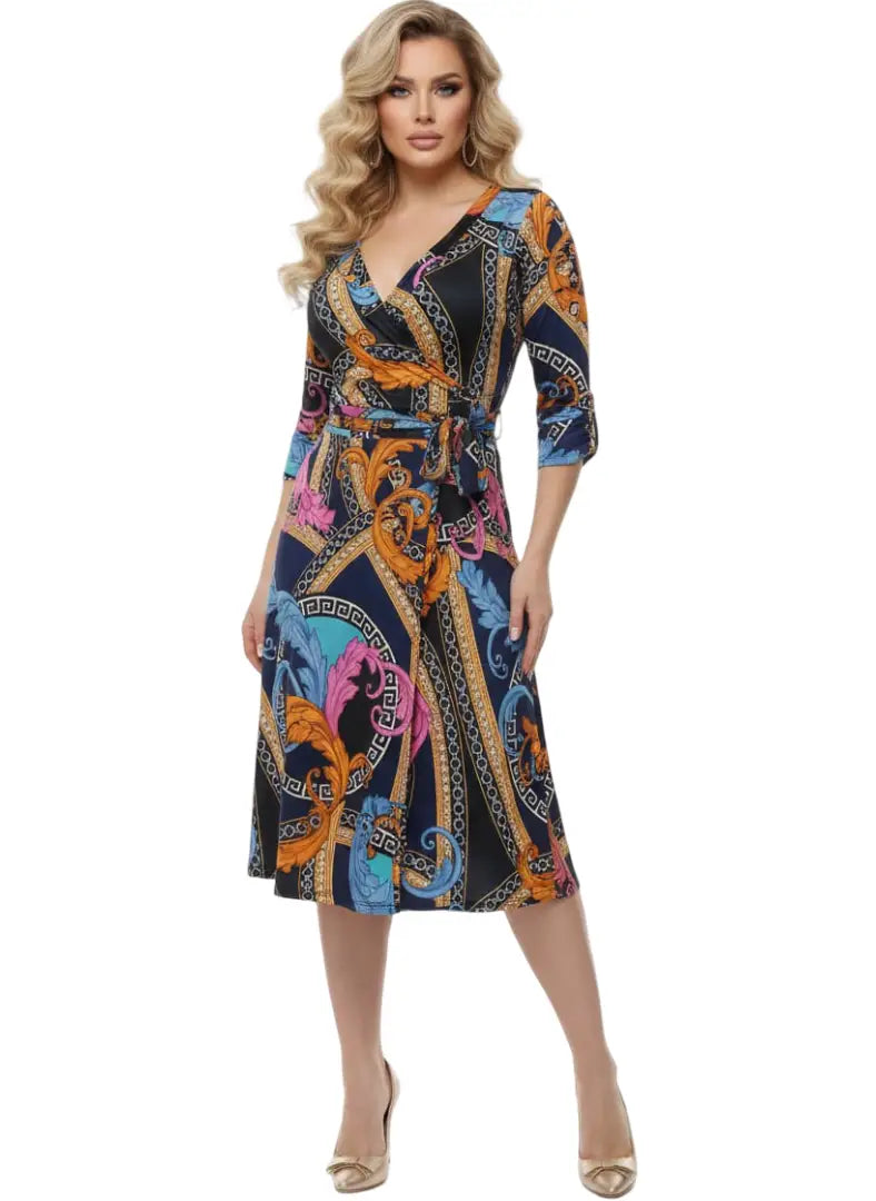 Vestido para reuniones o cenas con estampado de lujo