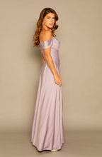 Cargar imagen en el visor de la galería, VESTIDO IRRESISTIBLE MORADO - ASTRID
