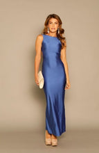 Cargar imagen en el visor de la galería, STARLIGHT ELEGANCE - GIULIA
