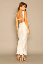 Cargar imagen en el visor de la galería, VESTIDO ENCANTO DE SEDA - MARTINA
