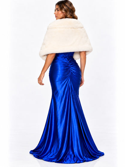 CHALINA PELUDA CUELLO BLANCA-NEGRA  T,UNICA